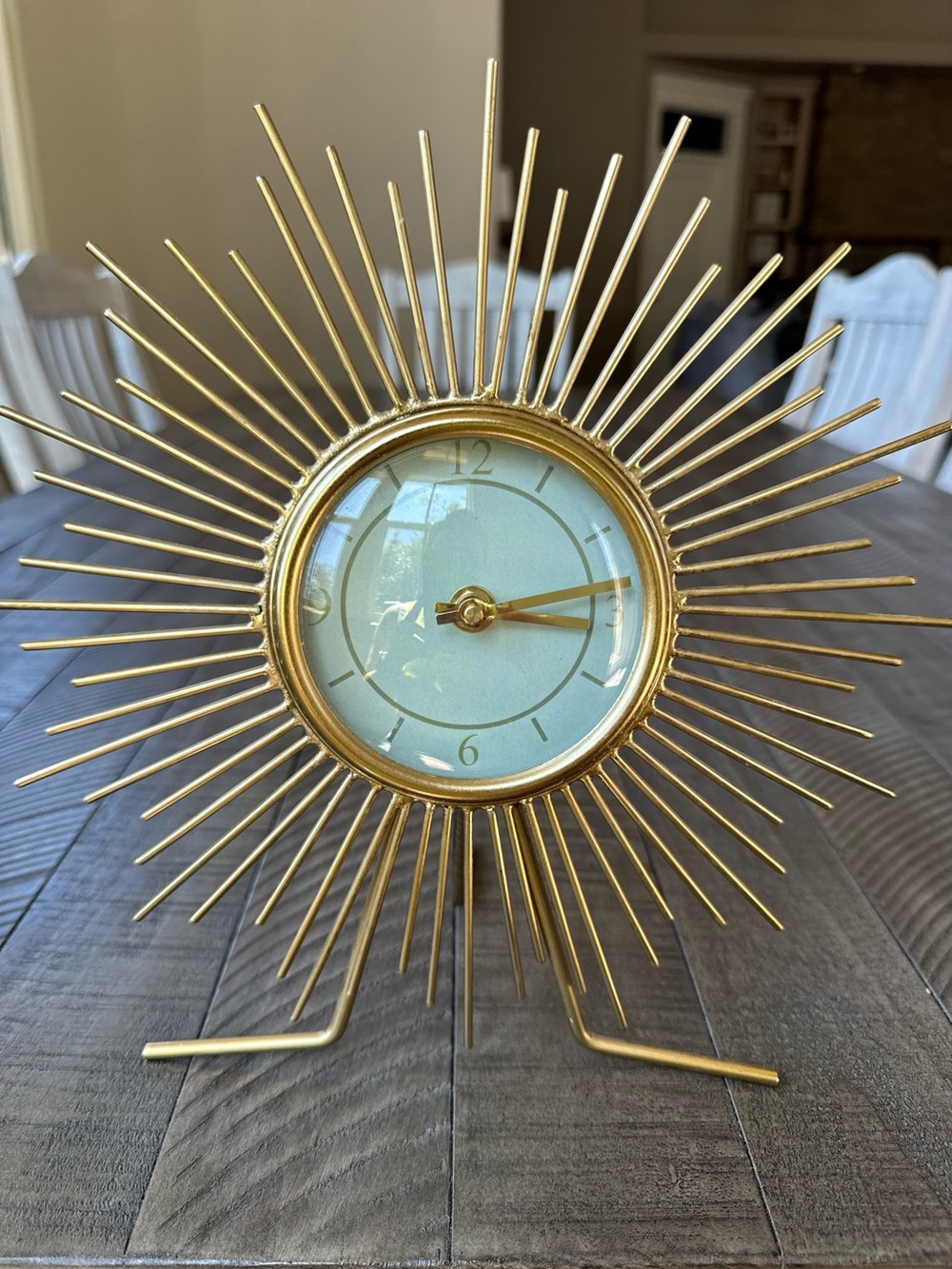 Vintage Mid-Century Modern Atomic Sunburst Desk Clock - Picture 2 of 12